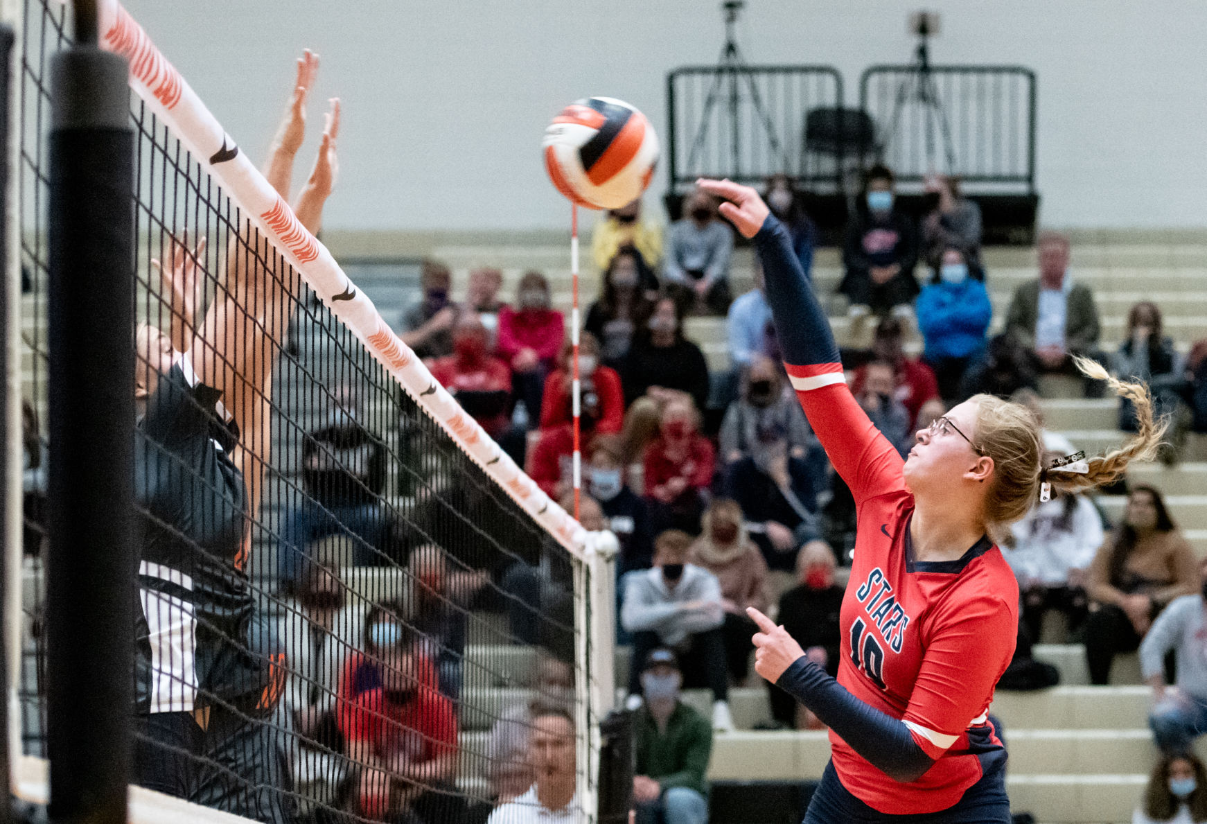 East vs North volleyball